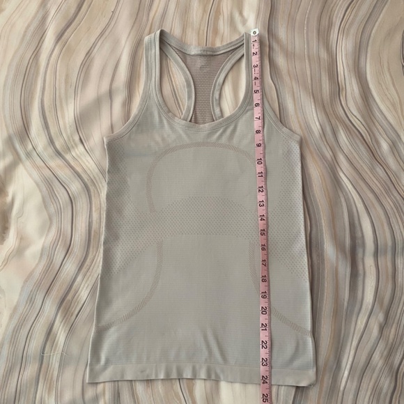 Lululemon Swiftly Tech 2.0 Racerback Tank Light Pink Dune/Mink Berry Size 4 - Picture 12 of 13